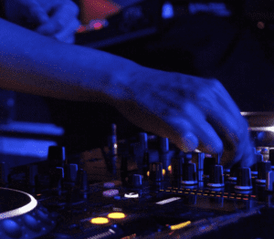 Dj Materiaal huren